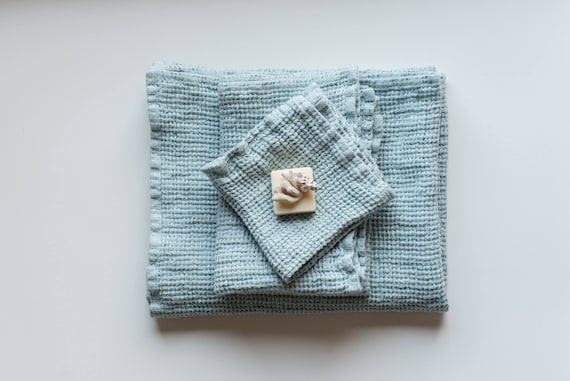 リネン100% ワッフル　バスタオル　ハンドメイド　３枚セット ライトブルーのリネンワッフル織りバスタオル3枚セット：バスタオル