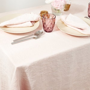 Elegance in Linen: Custom Tablecloths in a various of Colors for Every Occasion