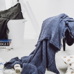 Woven Comfort: Blue Linen Waffle Weave Blanket with Fringes