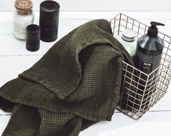 Timeless Elegance: Linen Waffle Weave Bath Towel - Embrace Luxury and Style