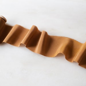Seidenband handgefärbt in cognac, 5cm breit | handgefärbt, Brautstrauß, Einladungen, Hochzeit, Brautschmuck