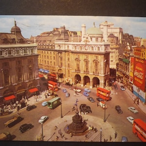 Piccadilly Circus 1960s framable print -  London Landmark,  retro many sizes available ready to frame