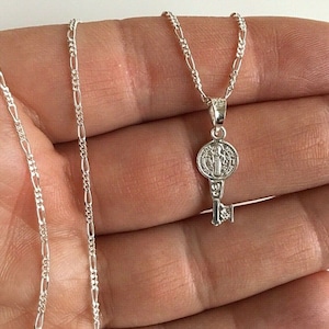 925 sterling silver Saint Benedict key necklace 20" long for good luck / Cadena de San Benito llave en 925 plata buena suerte 20" largo-22mm