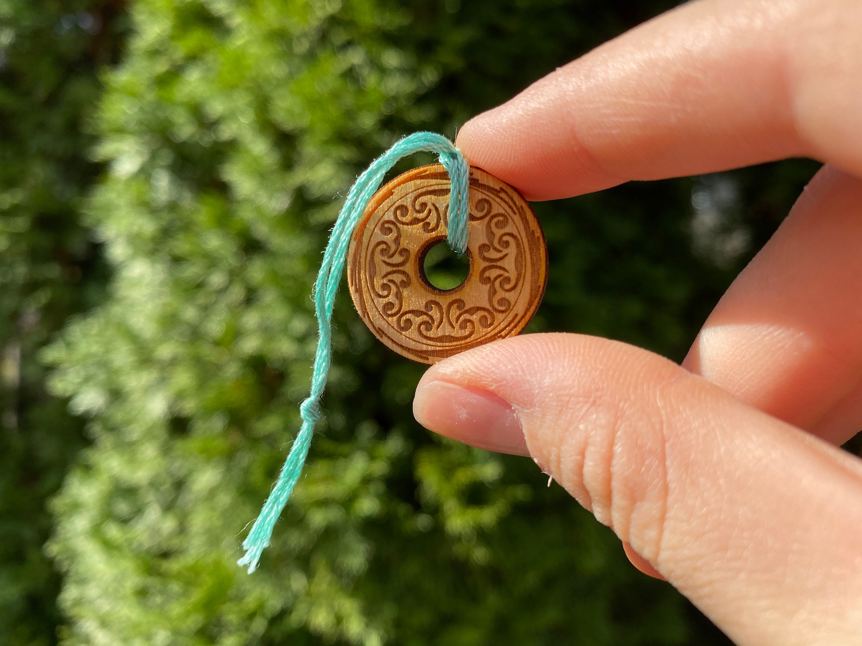 TINY Survivor Hidden Immunity Idol Necklace - Blood Vs Water - Etsy