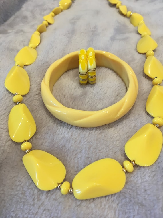 Trifari Lucite Necklace Yellow Lucite Set Necklace