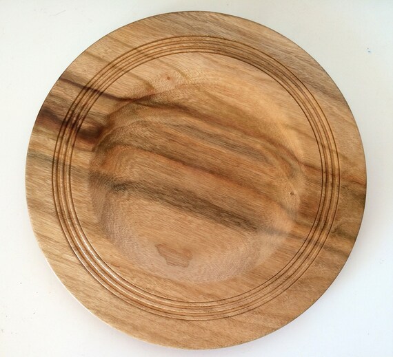 Camphor Laurel Wooden Plate handcrafted in Australia by Jason | Etsy