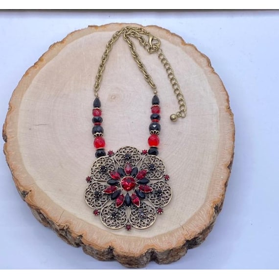 VTG Chico's Statement Necklace Ruby and Black Bea… - image 1