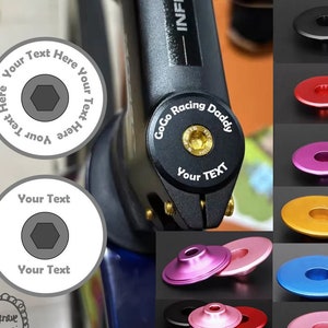 Tappo per serie sterzo bici personalizzato con monogramma per ciclisti - Tappo per attacco manubrio con testo personalizzato, nome o iniziali, 6 colori