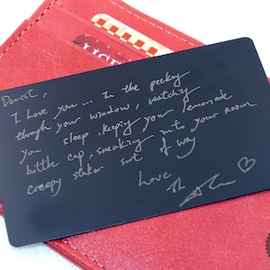 Op maat gemaakte handgeschreven metalen portemonnee-inzetstuk - gepersonaliseerd cadeau voor vrouw - duurzame geëtste kaart met jouw handschrift