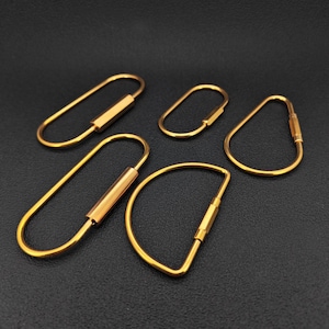 Craft Supply Messing Schlüsselanhänger - Individuell gravierter nordischer Wassertropfen, U-förmig, D-Ring-Design für Auto, Gürtel oder EDC Geschenk