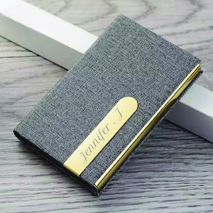 Personalisieren Sie Groomsmen Geschenk Personalisierter Visitenkartenhalter für Profis - Ideale Büros von Ärzten, Makler und Anwälte