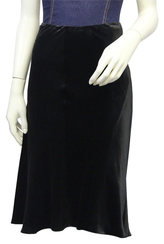 Black Velvet Size 8 Skirt SKU 