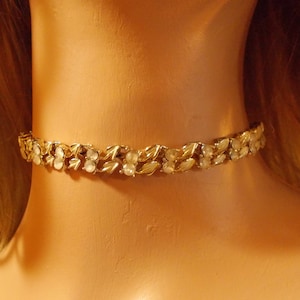 Vintage, CORO, choker of kraagstijlketting - absoluut prachtig.