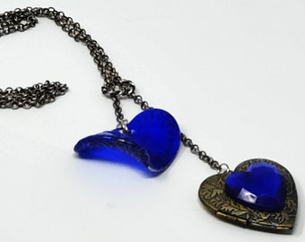Collar de lazo con corazón de zafiro azul: medallón vintage, cadena de plata antigua