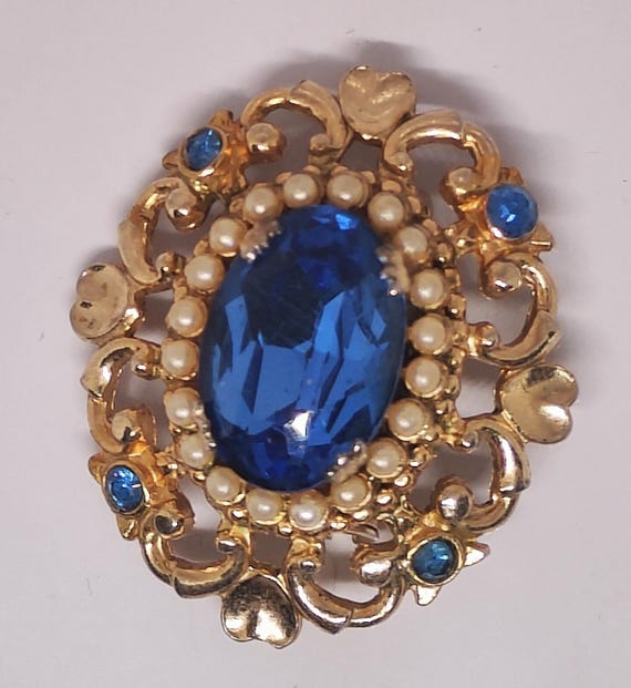 【Coro】コロ 1941年 ジェリーベリー ブルーバード ヴィンテージブローチ Vintage Coro Brooch, Sapphire Blue Rhinestones, Pearls, Gold