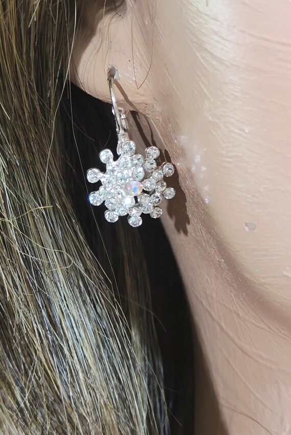 Boucles D'Oreilles Dormeuses Argenté - Forme Gouttes Avec Strass Et Nacre - Neuf Sans Emballage