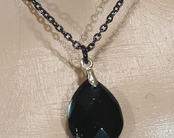Colar artesanal com pingente de cristal de vidro preto e corrente preta de 50 cm (20").