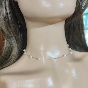 Vintage (Monet) Necklace. Very Delicate, 16" Long,  Pearls & Silver Plated Chain Necklace. In Very Good Condition for its Age...See Pictures