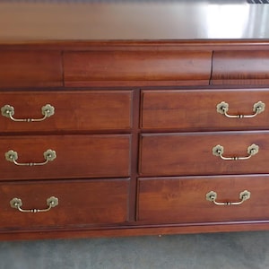 Ethan Montego British Classics Marques 9 Drawer Dresser 260 Cinnabar Buyer Pays All Shipping