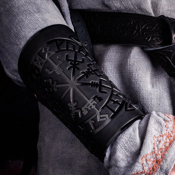 Viking Vegvisir Bracers - Handcrafted Leather Arm Guards, Celtic Knotwork, Futhark Runes for LARP/Cosplay, Unique Norse Gift