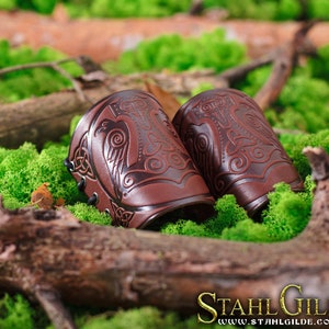 Leather Archery Arm Guard, Viking Leather Armor, Viking Bracers, Leather Cuff,  LARP Bracers Armor Thor&#39;s Hammer Mjolnir with Celtic: a pair