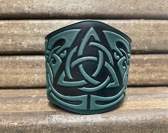 Pulsera de cuero tipo brazalete, brazalete artesanal con diseño de triqueta para hombre, elegante pulsera de cuero vikinga celta del norte