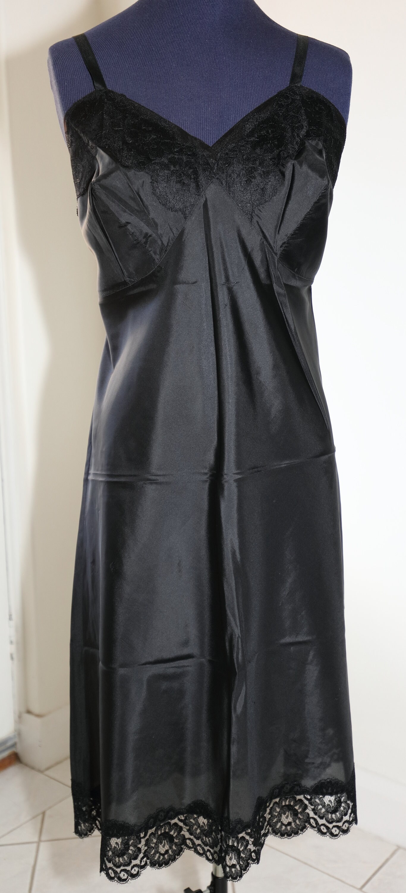 Vintage Silky Satin Full slip with delicate lace trim. Black Etsy