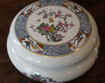 Ming Pattern with Black Stamp On Sale Lenox Fine China 10 inch Dinner,Chop Plate Birds,Floral,Scroll On Cream Elegant Dining