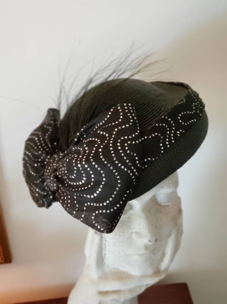 Vintage Sylvia Straw Cloche Hat with Exaggerated Bow and Burnt Feathers