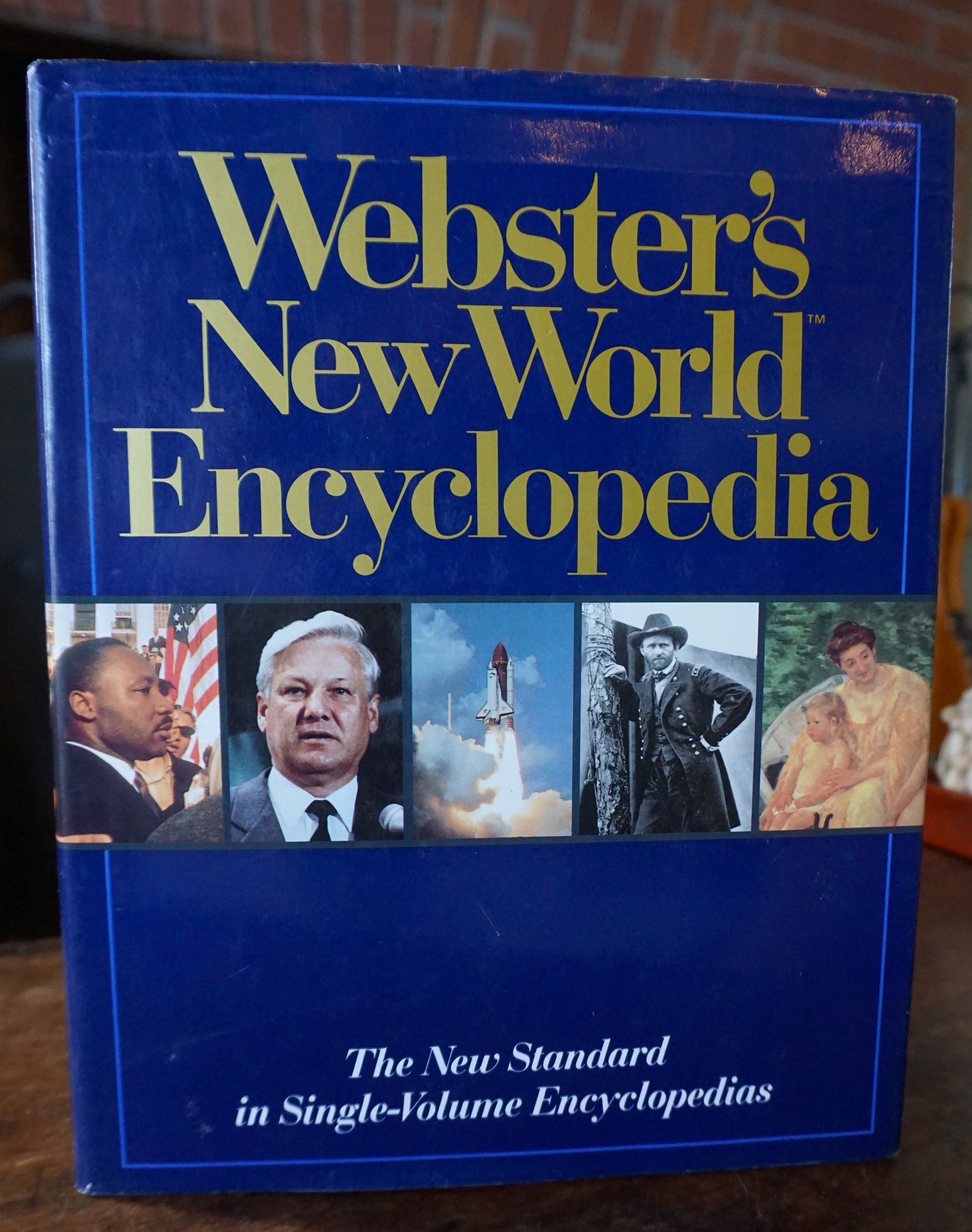 Vintage 1992 Webster's New World Encyclopedia - 1992
