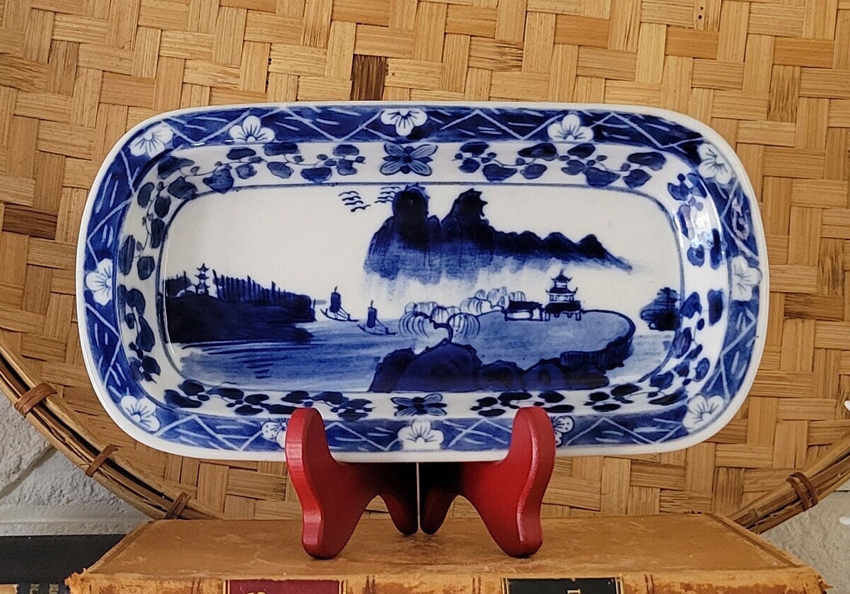 紫檀透彫蓋盒唐物 擺件 中国古玩 中国美術 検)黄花梨 文房四宝 A783 紫檀透彫蓋盒唐物 擺件 中国古玩 中国美術 検)黄花梨 文房四宝 A783
