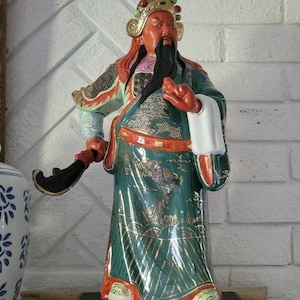 Vintage Chinese Emperor Guan Yu Lord Statue - Guan Yu Statue Chinese Porcelain - Chinese God of Loyalty