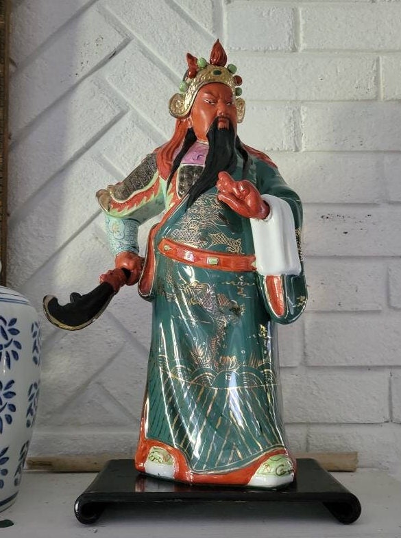 Vintage Chinese Porcelain Guan Yu Statue – God of Loyalty, 16 Inch