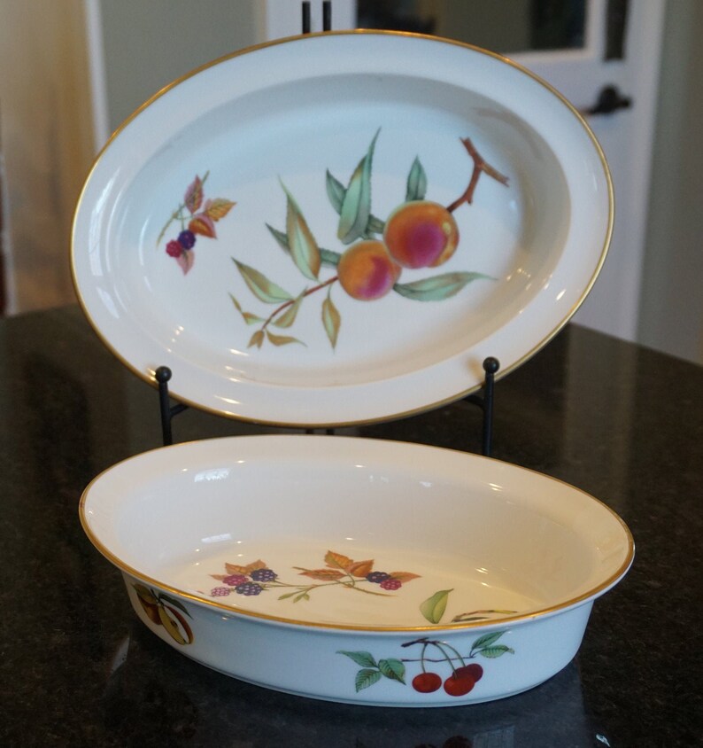 Pair Royal Worcester Evesham Covered Casserole or Baking Dishes