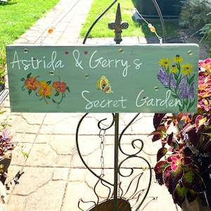 Personalized Hand Painted Sign, 16&quot; x 6&quot; Garden Sign, Custom Outdoor Sign, Garden Sign w/Personalization, Unique Garden Decor, Gardener Gift