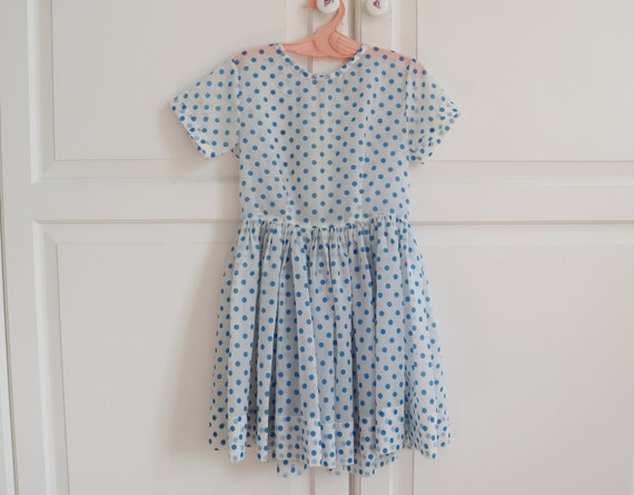 White 50s60s Dress With Blue Polka Dots // Handma… - image 4