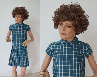 60s Vtg. Girls 2 Piece Set // Pleated Skirt And Short Sleeve Top In Dove Blue - Mint Green Checkered  Pattern