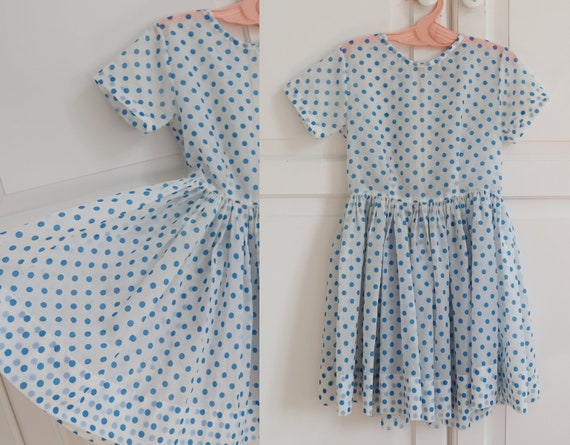 White 50s60s Dress With Blue Polka Dots // Handma… - image 1