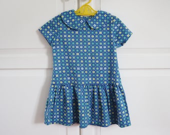 Lovely Blue Girls Dress With Peter Pan Collar // Floral/Polke Dot Print In White Lime Green Blue // Handmade