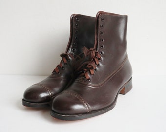 Brown DEADSTOCK Leather 40s/50s Vintage Childrens Ankle Lace Up Boots // Size 33 // Made In Sweden