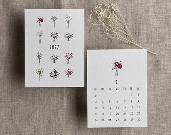 Calendario de escritorio mini 2027: Pequeños ramos de flores, 3,25 x 4,25 pulgadas