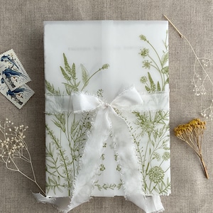 V29 Englischer Sommer botanischer Gartenblumendruck weiße durchscheinende Pergamentjacke Pergamentverpackung für 5x7-Zoll-Karte