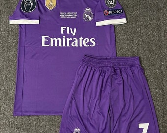 2016 - 2017 Saison Real Madrid Auswärts Trikot Cristiano Ronaldo Nr. 7 Retro Lila Trikot CL-Champions League Kurz Langarm-Fußball-Kit