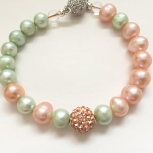 Pastel Pearl Bracelet, Green Pearl, Wedding Jewellery, Green Pearl Bracelet, Bridal Jewellery, Gift for Mum, Gift for Girlfriend, Bridesmaid