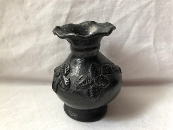 Vintage Mexican Black Clay Pottery Vase Etsy