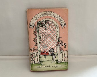 Vintage Joan Walsh Anglund Love is a Special Way of Feeling Book