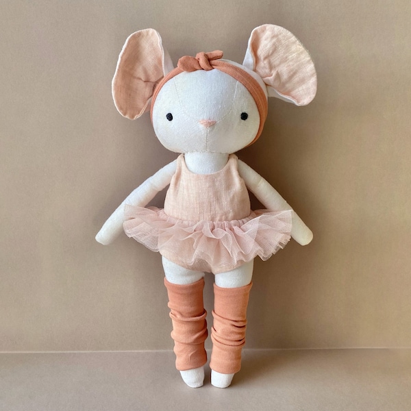 Ballerina Mouse Sewing Pattern – DIY Linen Doll (Instant Download)