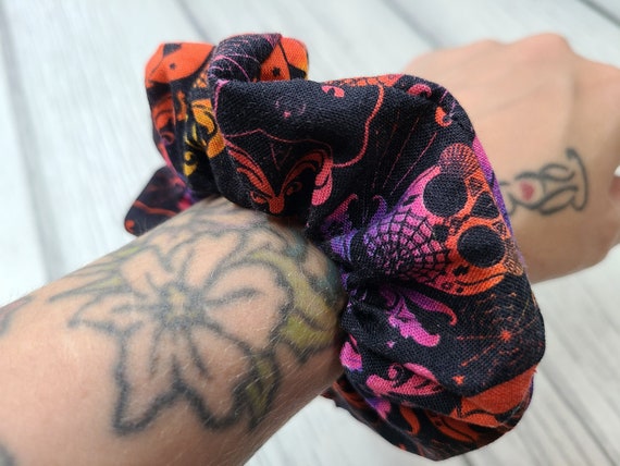 Ecofriendly hair tie, zero waste gift, ecofriendly scrunchie, ecofriendly gift, vsco girl gift, tween girl gift, hair scrunchie, remiusables