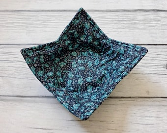 Big Foot Microwave Bowl Cozy: Insulated Cotton Hot Pad, Sasquatch