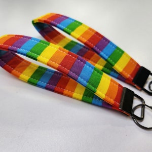 Porte-clés en tissu, Porte-clés, Lanière de poignet, Porte-clés en tissu, Porte-clés avec bracelet, Porte-clés au poignet, Rembourrage de panier de Pâques, Cadeaux pour hôtesse de Pâques